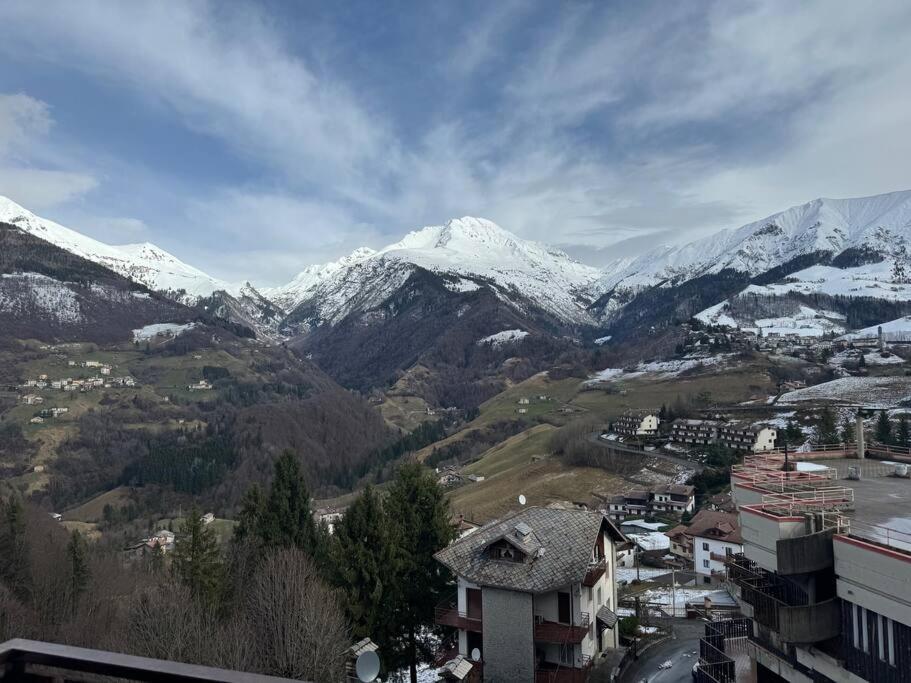 Suite Panoramica Casa Vacanza Di Alex G Oltre il Colle Luaran gambar